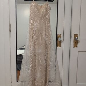 Chic Beige Maxi Dress with Geometric Patterns